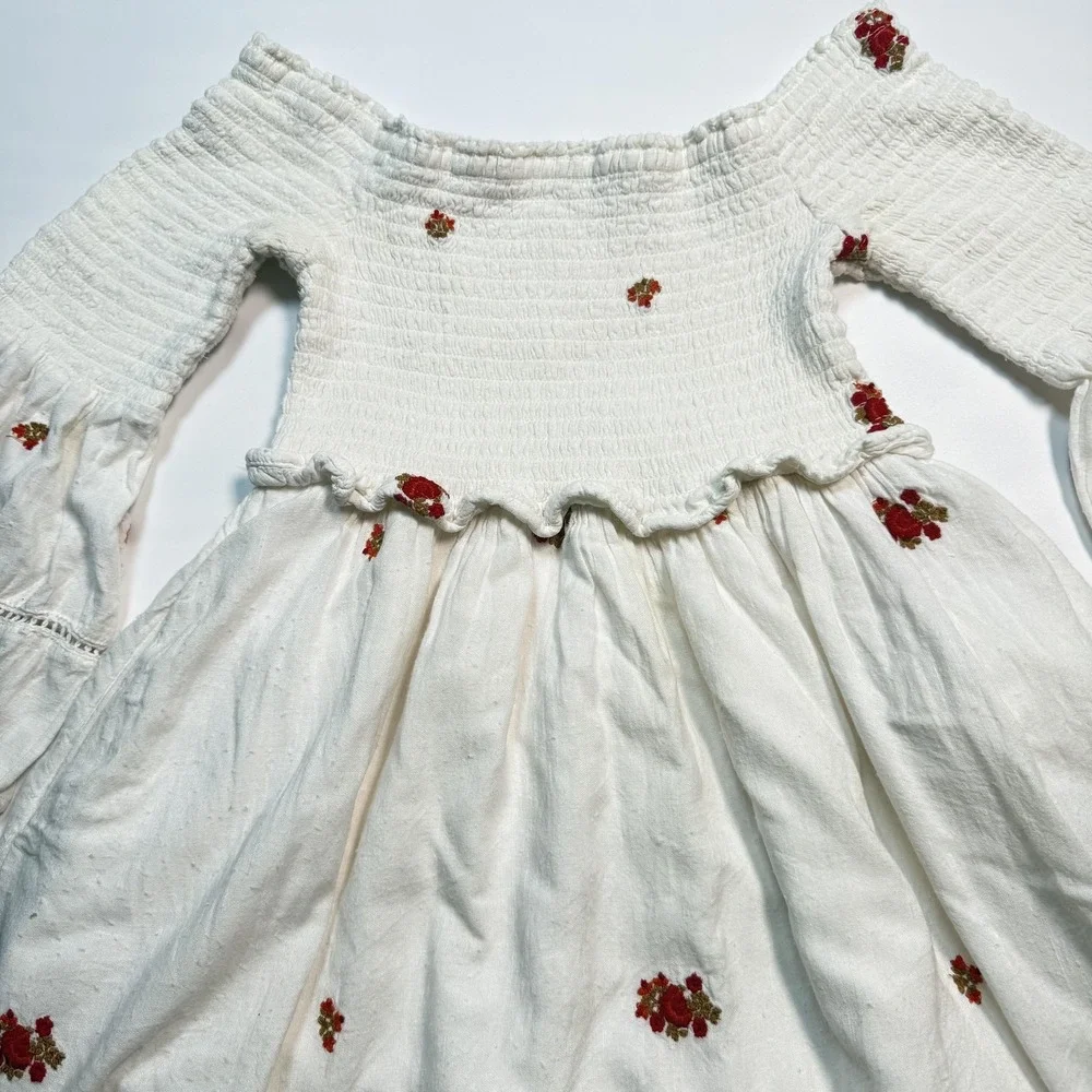 Free People Off Shoulder Boho Dress Womens XS White Floral Smocked Bell‎ Sleeve